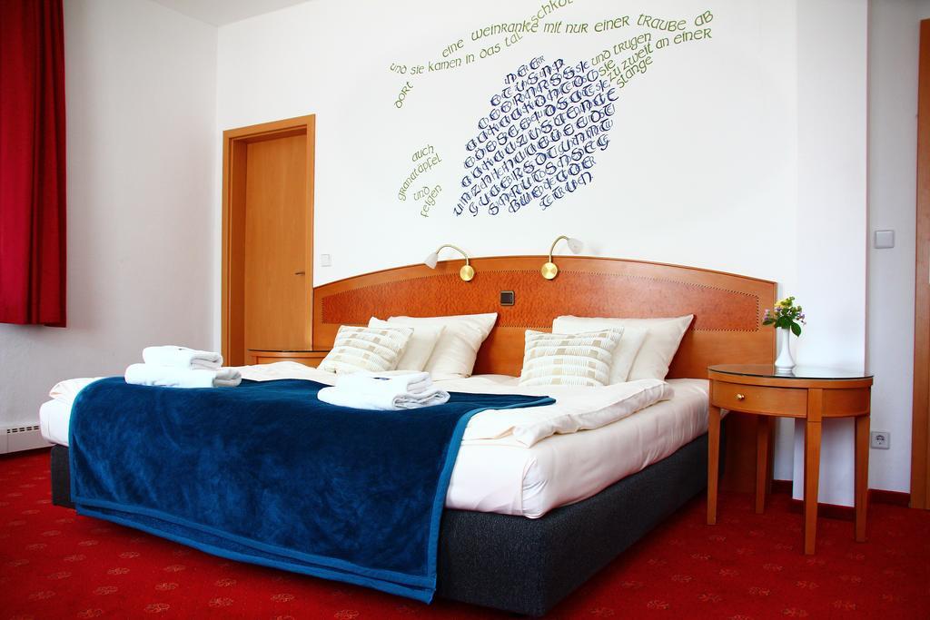 Doppelzimmer mit Zustellbett